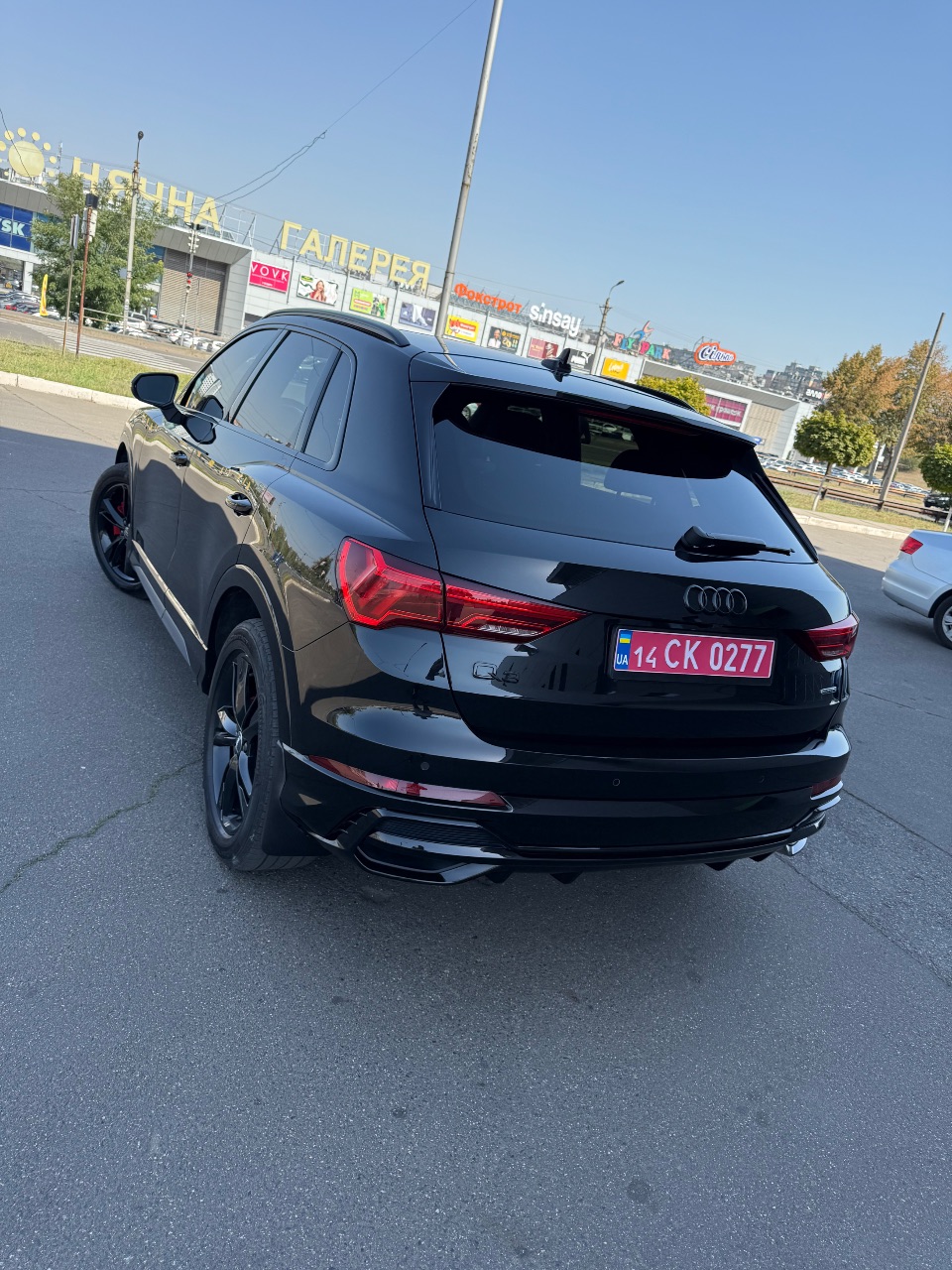 Audi Q3 - фото 13