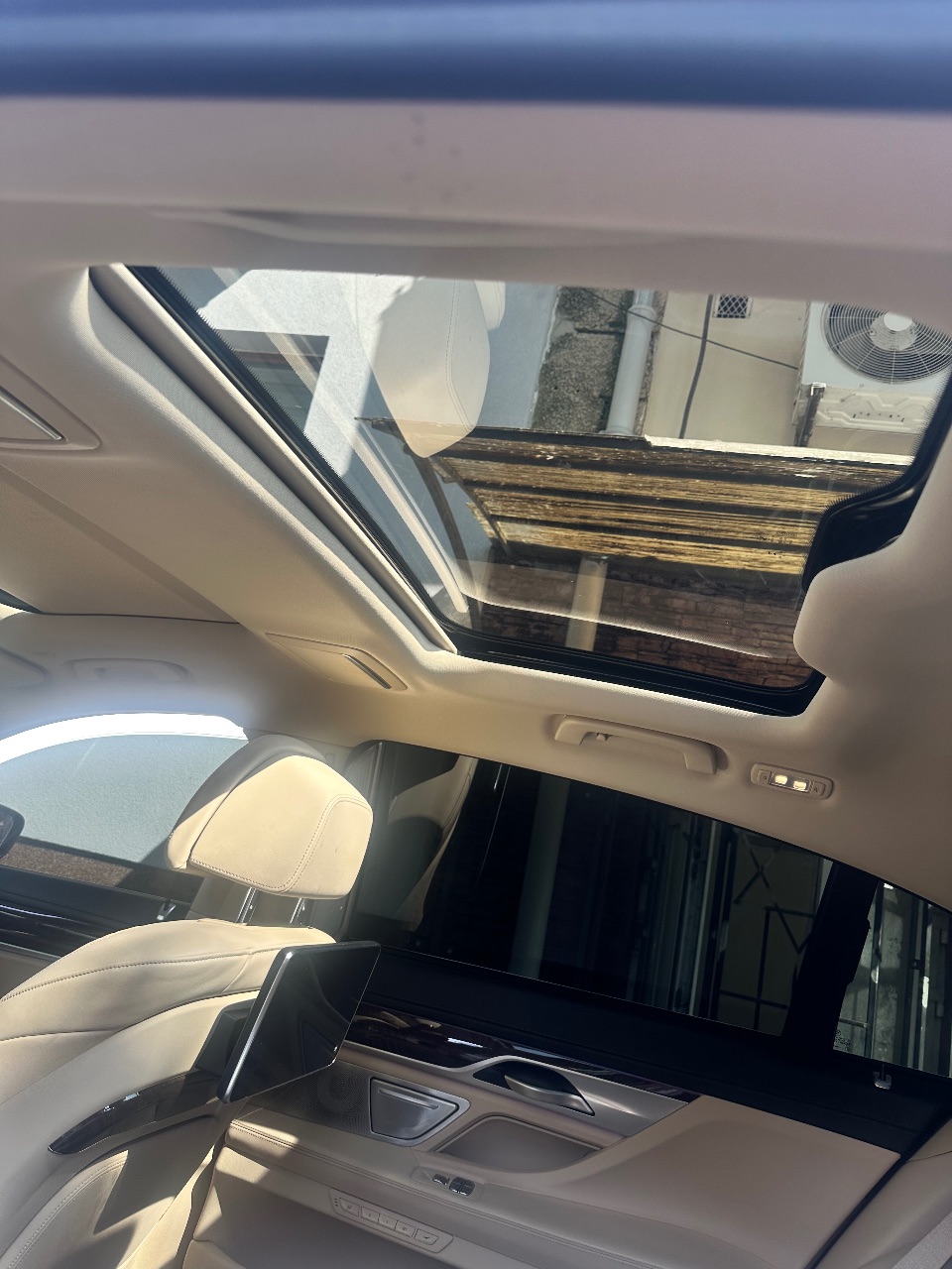 BMW 7 серії - фото 27