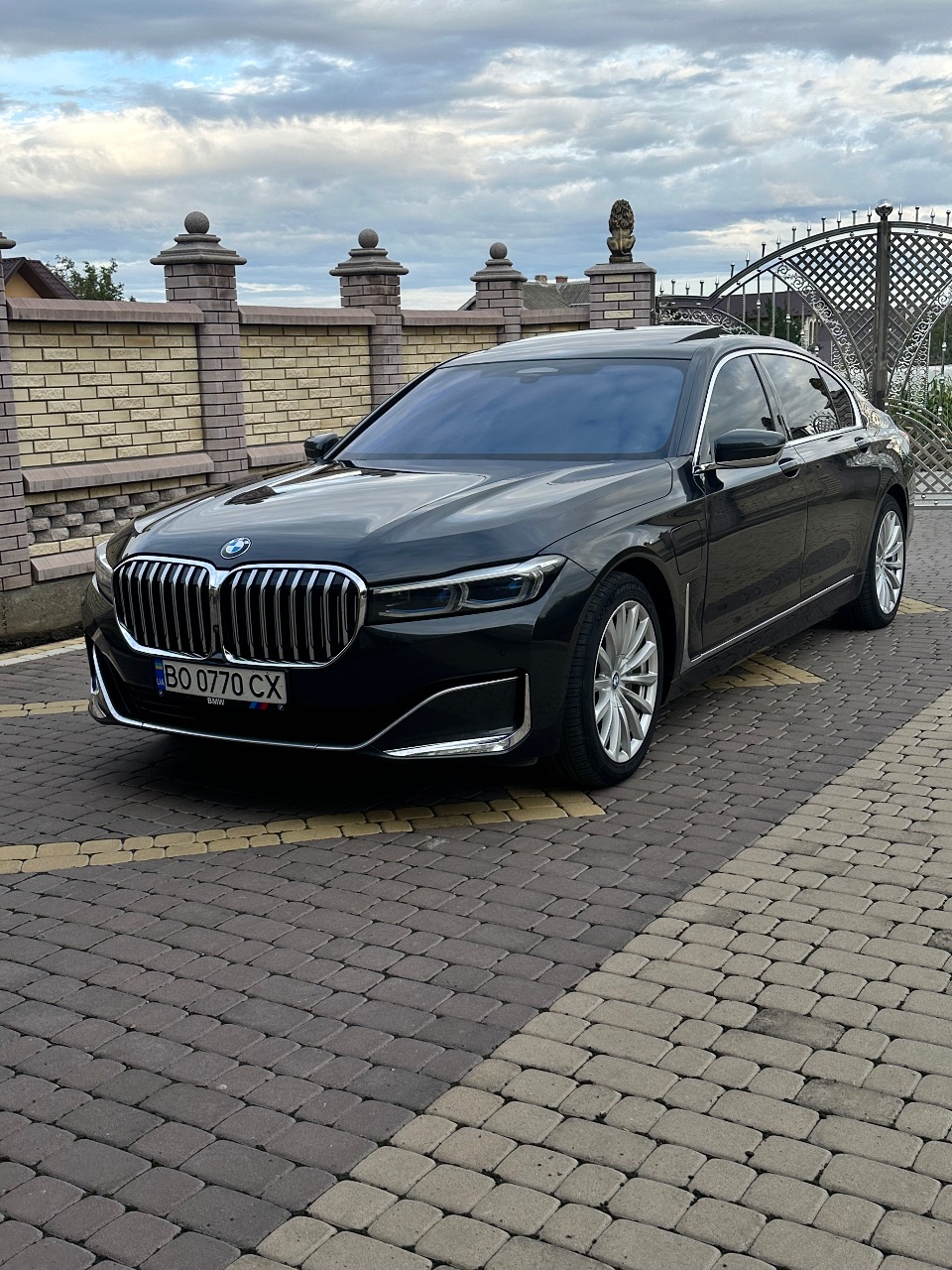 BMW 7 серії - фото 18