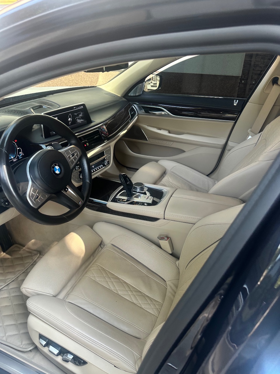 BMW 7 серії - фото 21