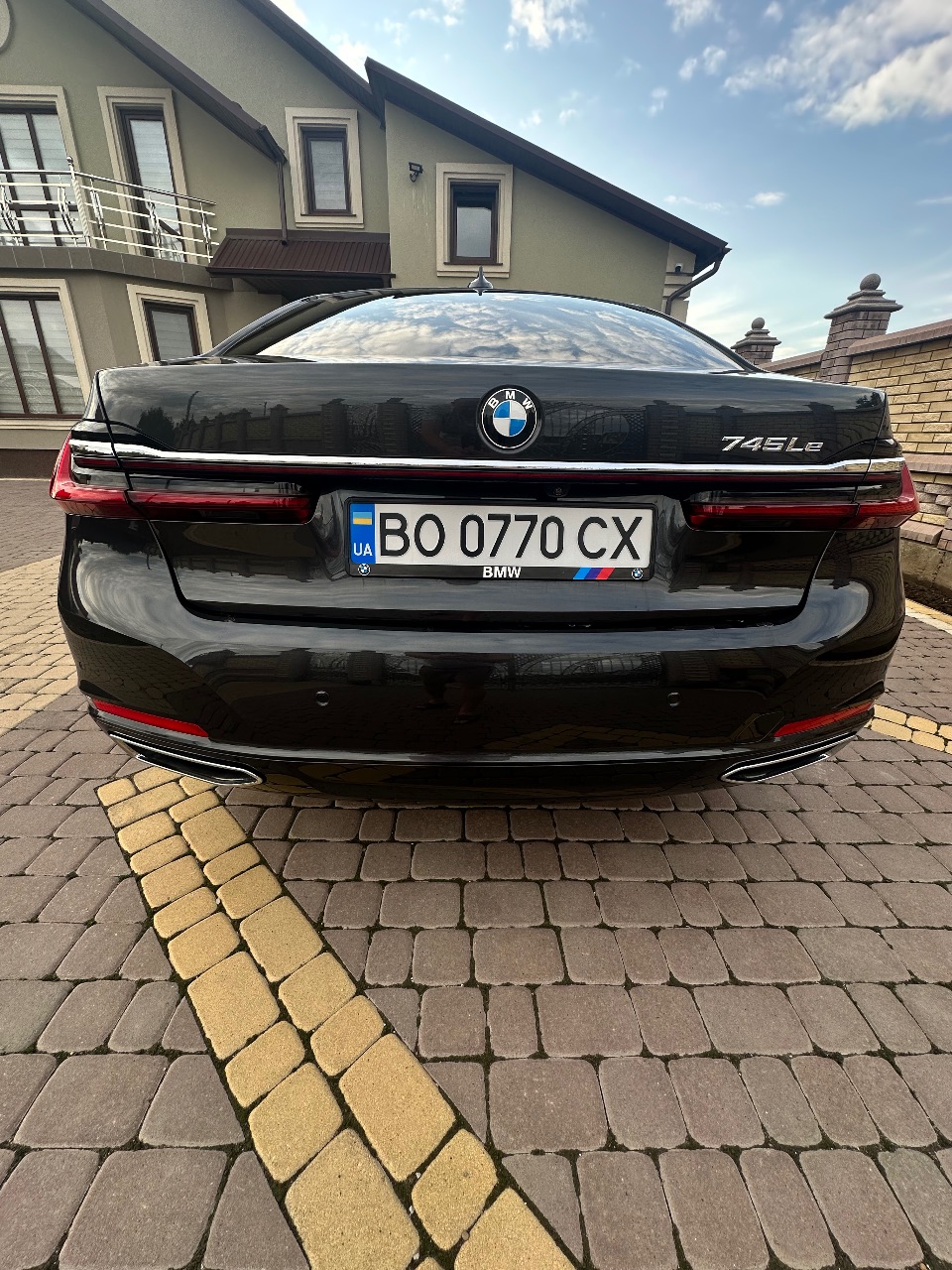 BMW 7 серії - фото 12