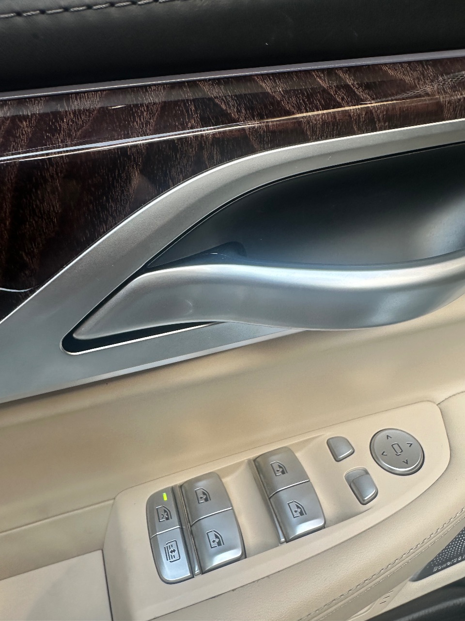 BMW 7 серії - фото 41