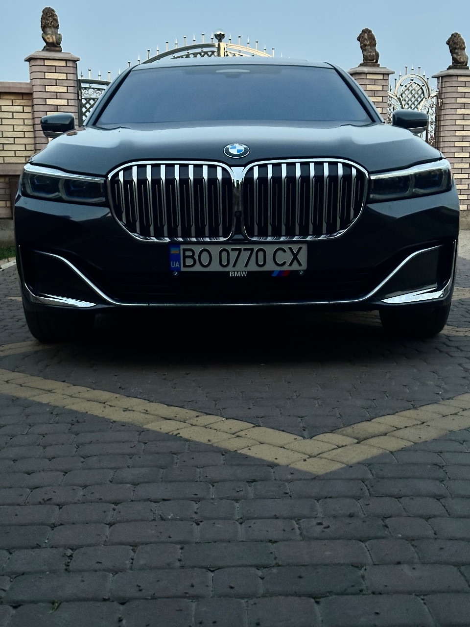 BMW 7 серії - фото 2