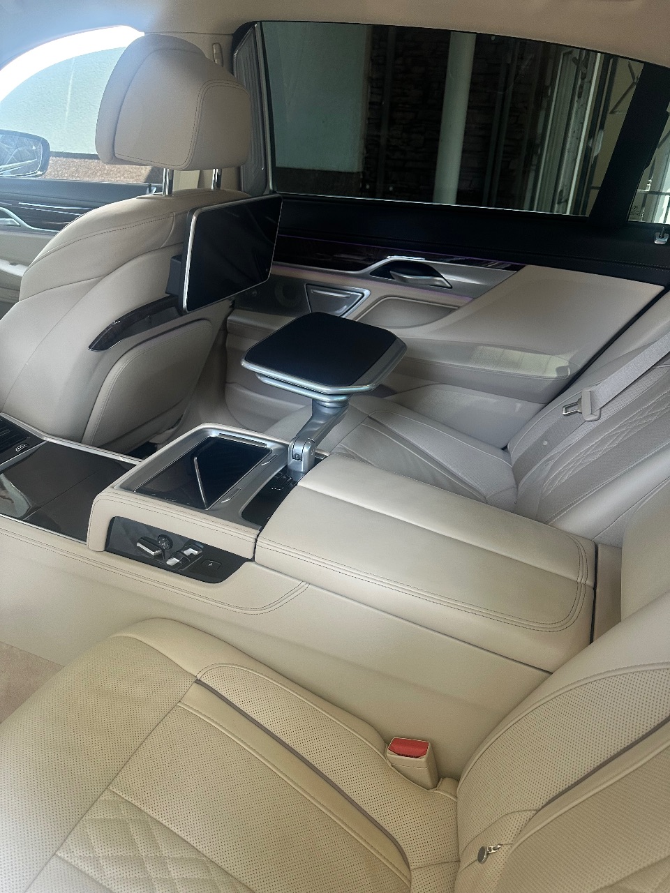 BMW 7 серії - фото 52