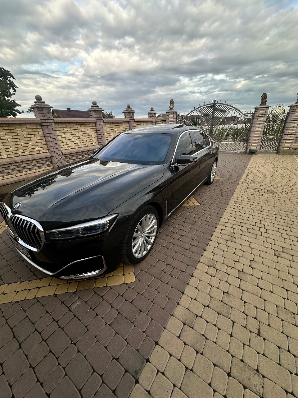 BMW 7 серії - фото 13