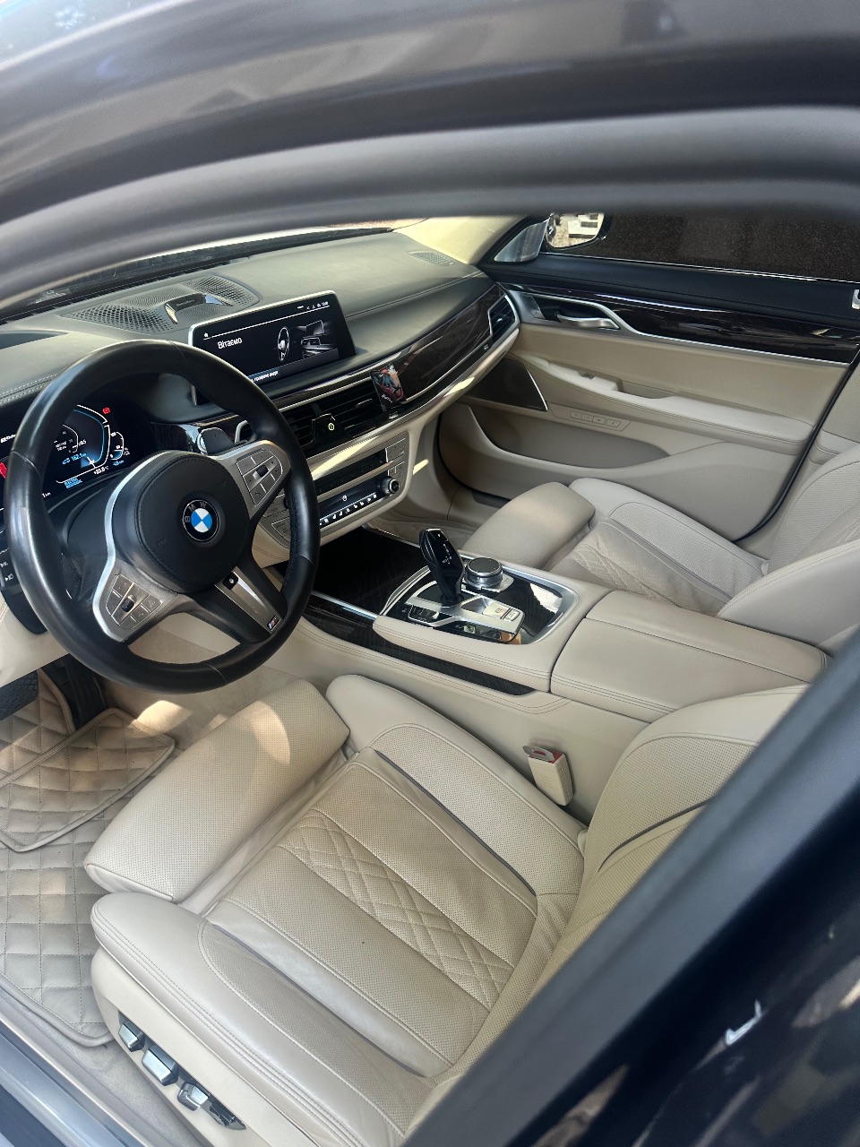 BMW 7 серії - фото 20