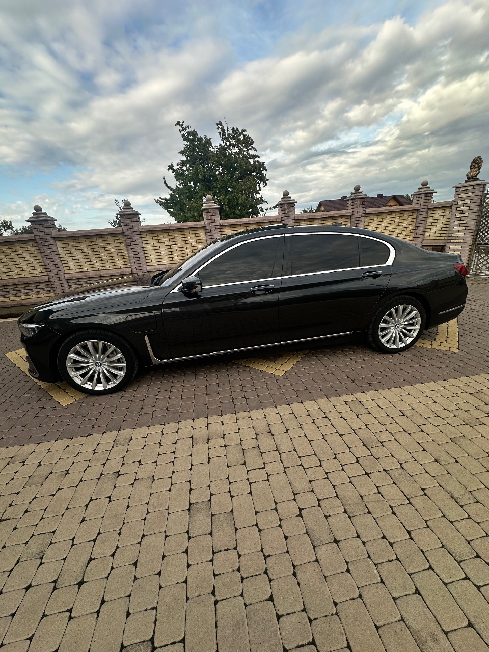 BMW 7 серії - фото 15