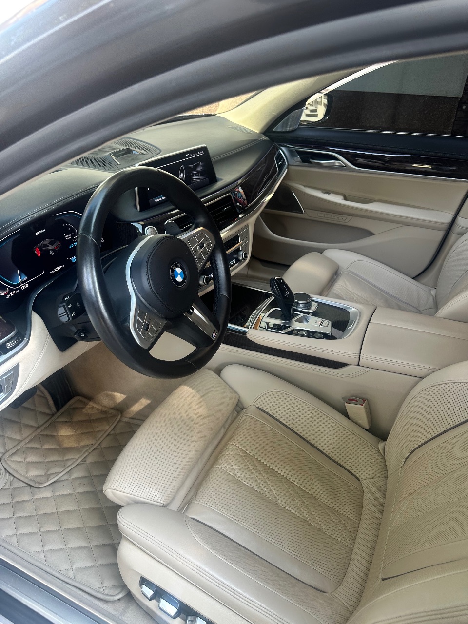 BMW 7 серії - фото 34