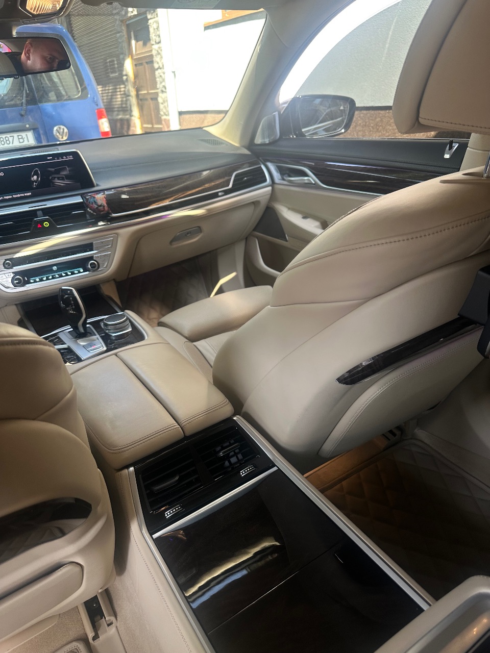 BMW 7 серії - фото 30