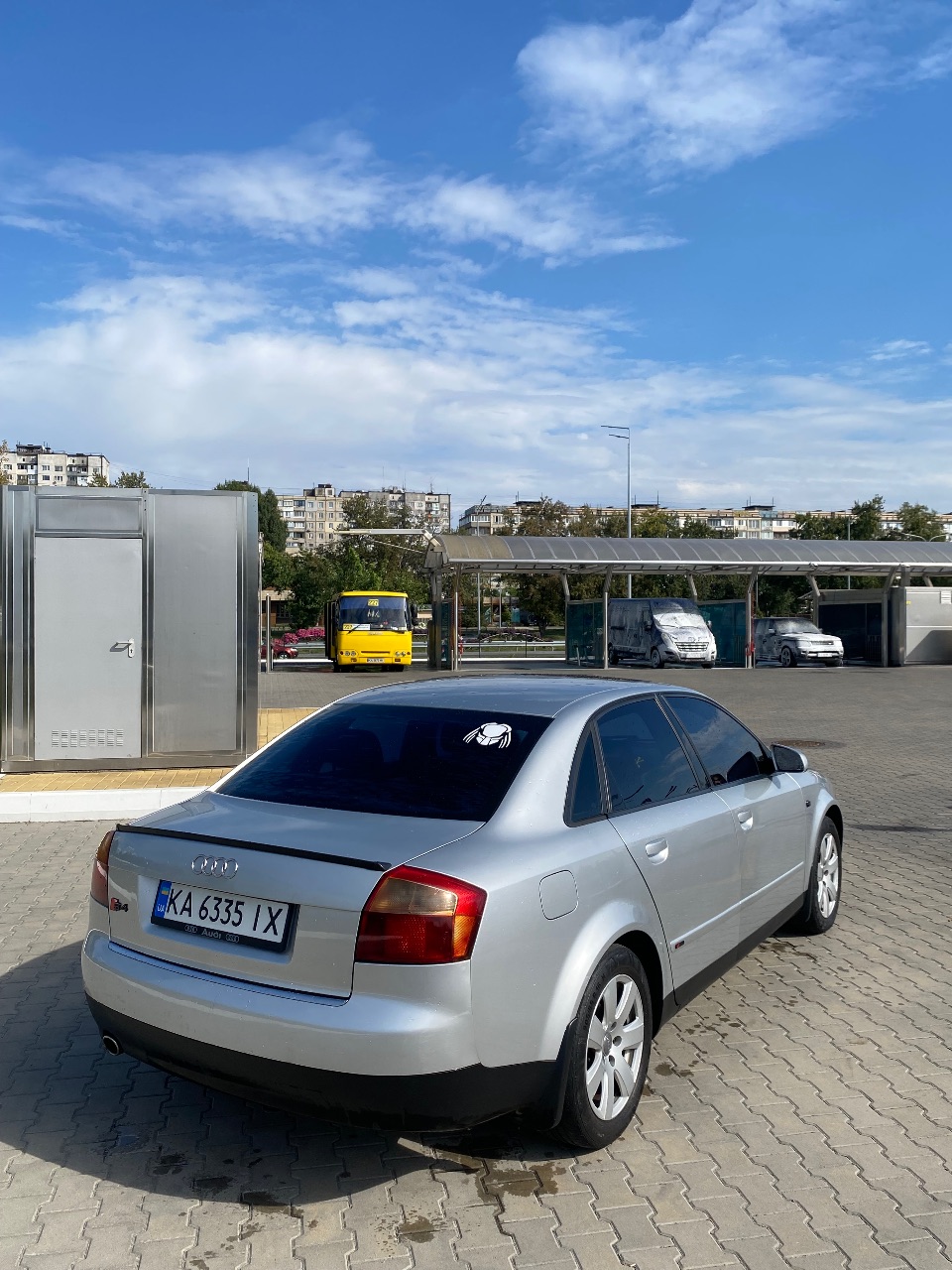 Audi A4 - фото 6