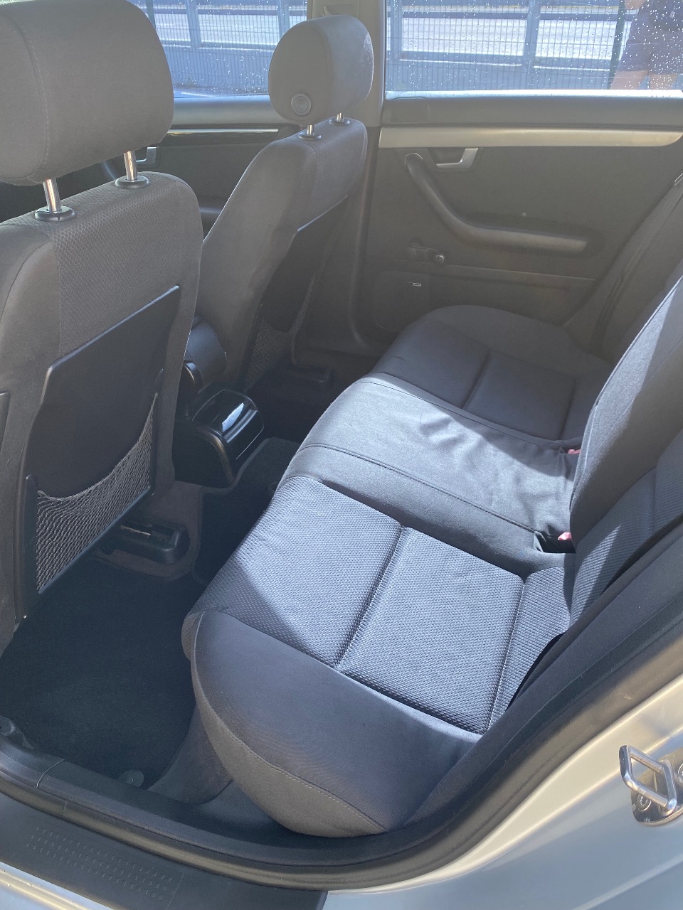 Audi A4 - фото 11