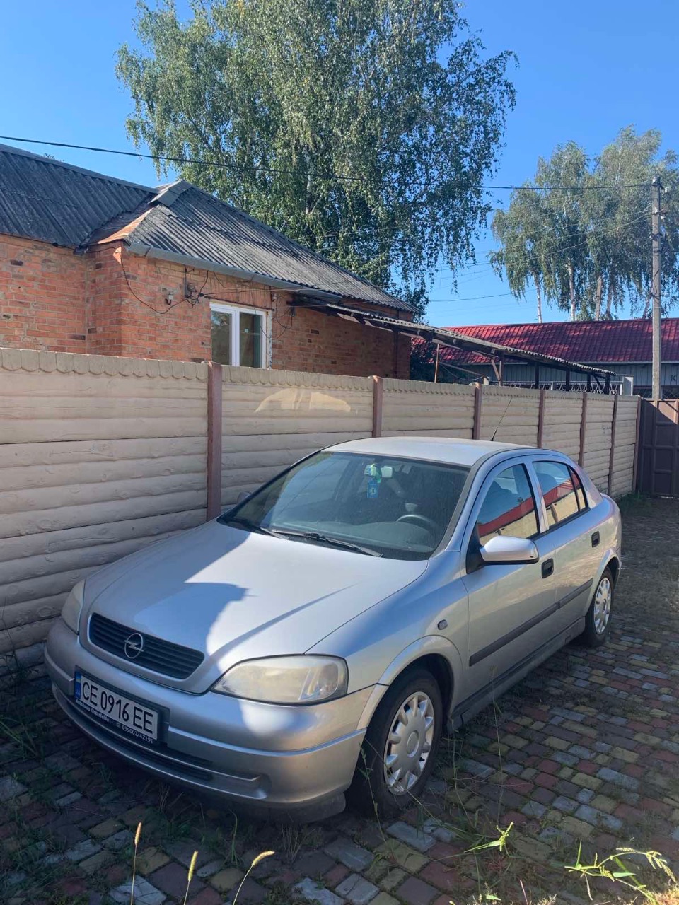 Opel Astra - фото 1