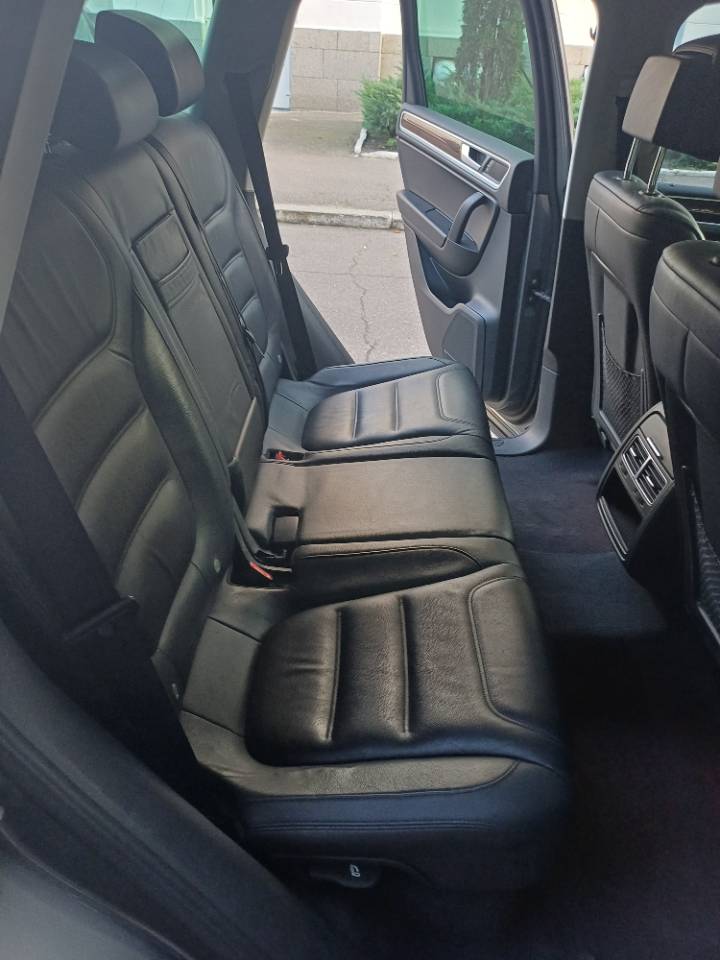 Volkswagen Touareg - фото 10