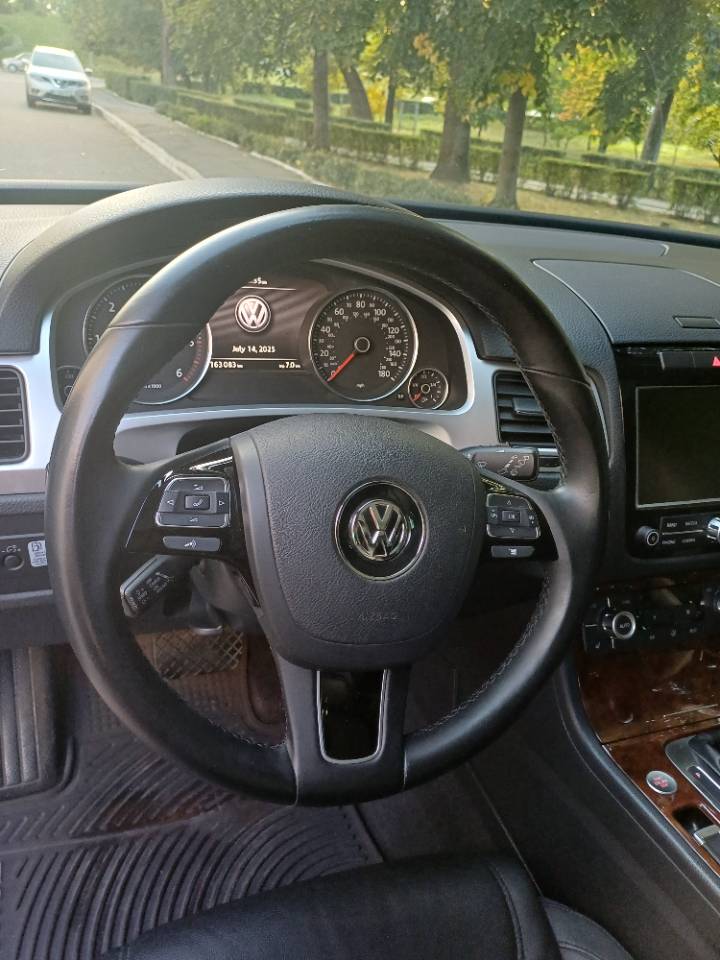 Volkswagen Touareg - фото 5