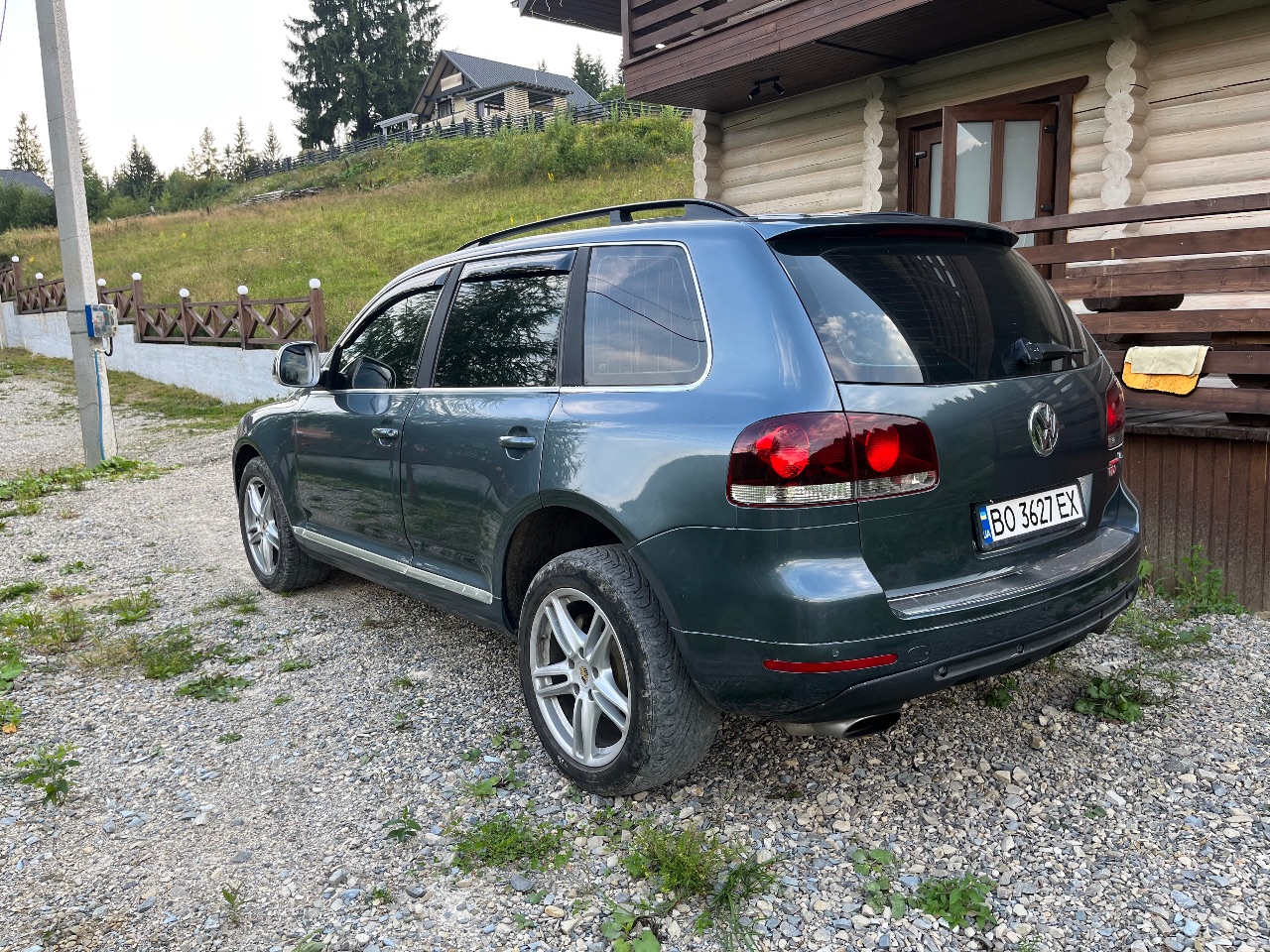Volkswagen Touareg - фото 5
