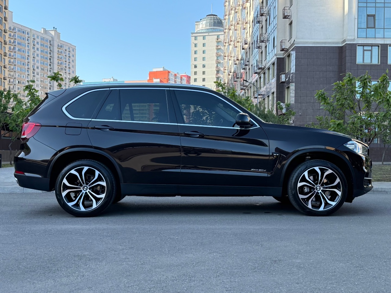 BMW X5 - фото 11