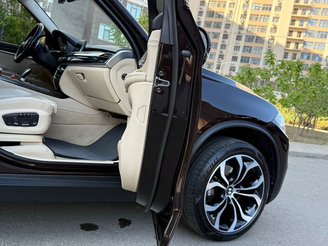 BMW X5 - фото 2
