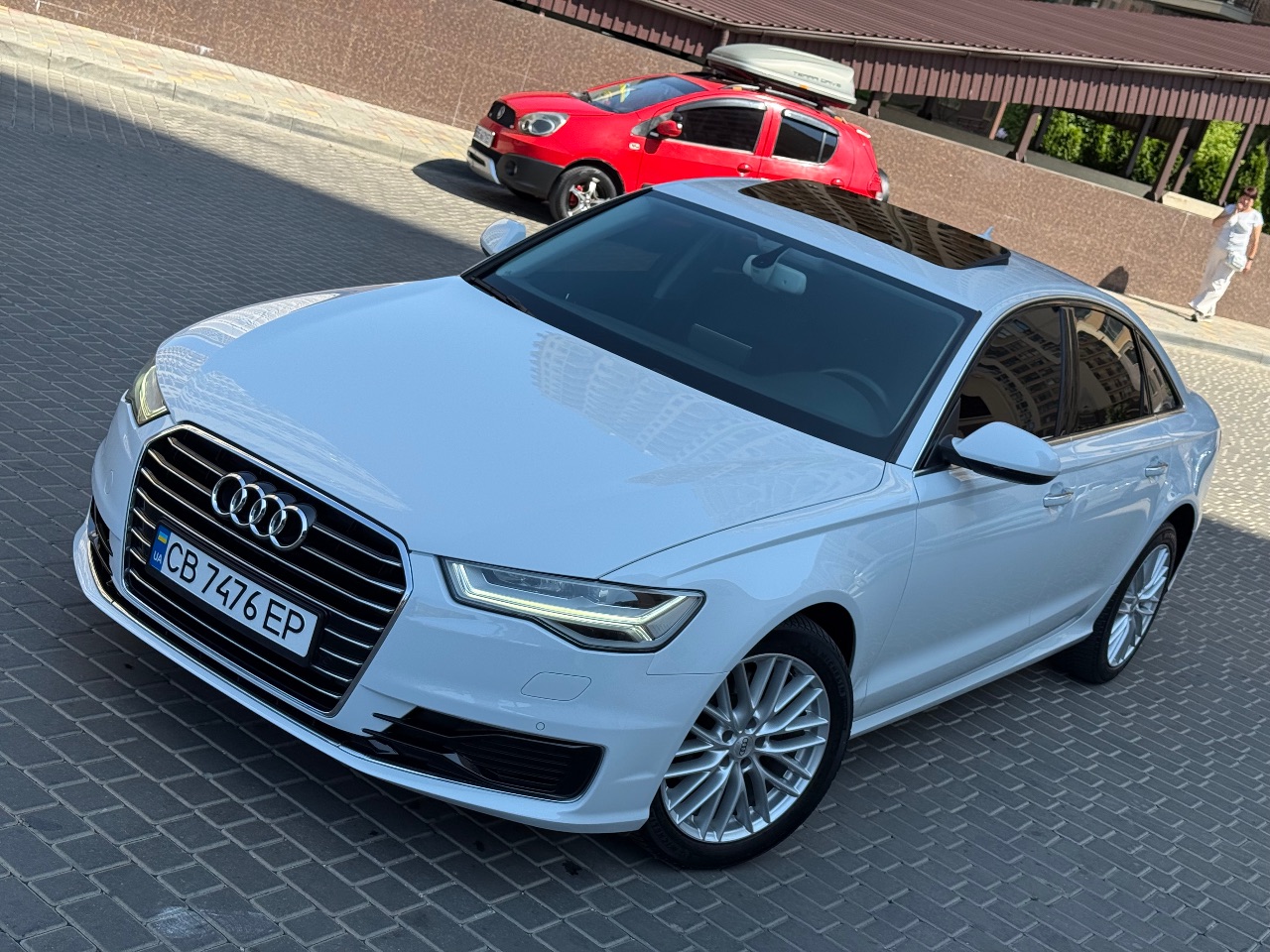 Audi A6 - фото 1