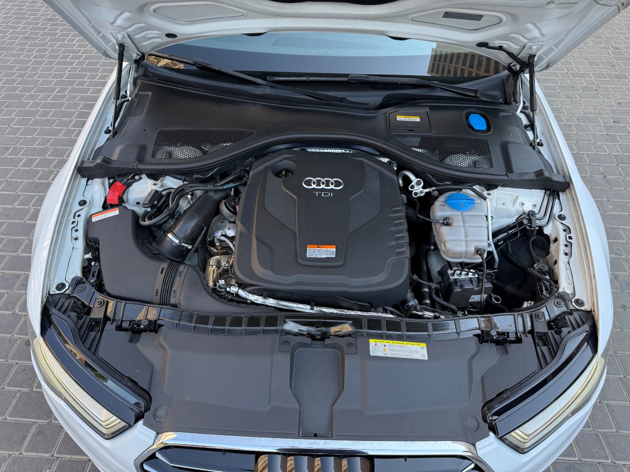 Audi A6 - фото 8