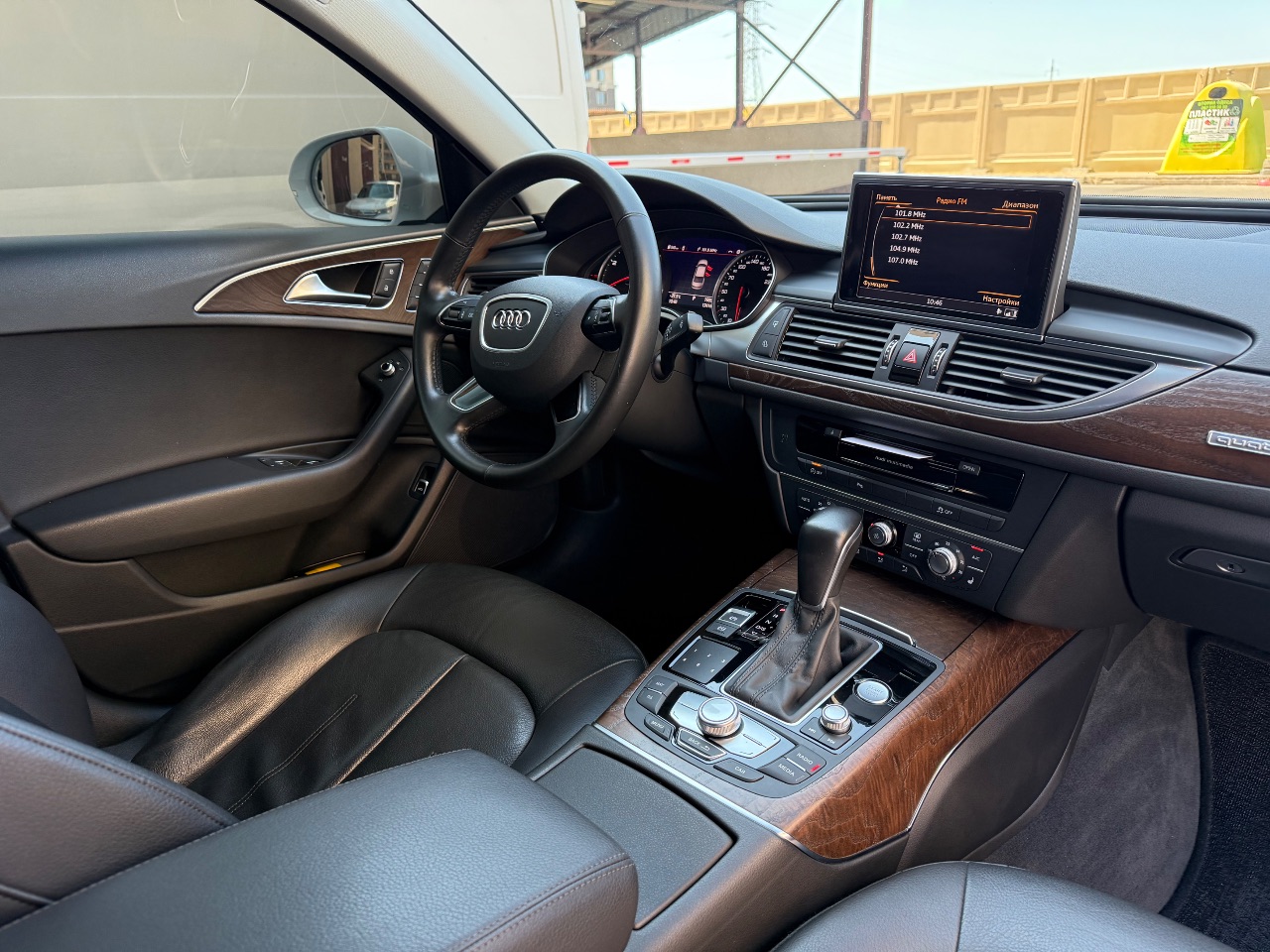 Audi A6 - фото 12