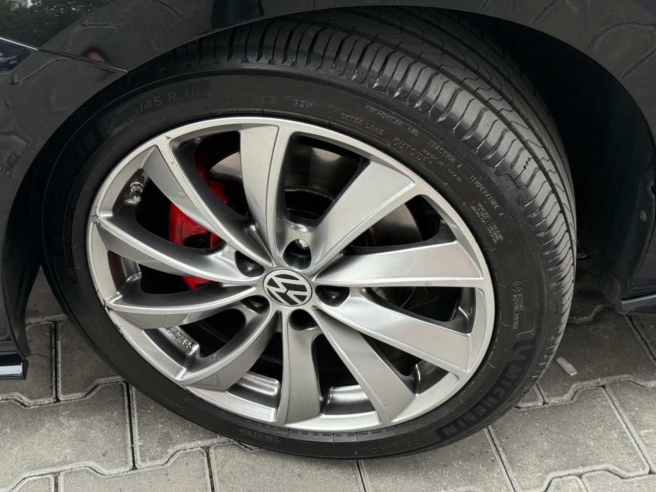 Volkswagen Touran - фото 11