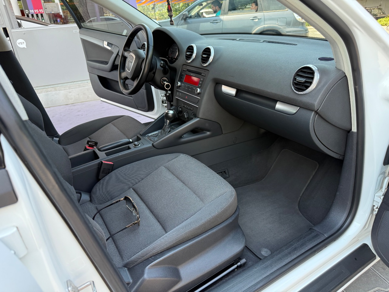 Audi A3 - фото 6