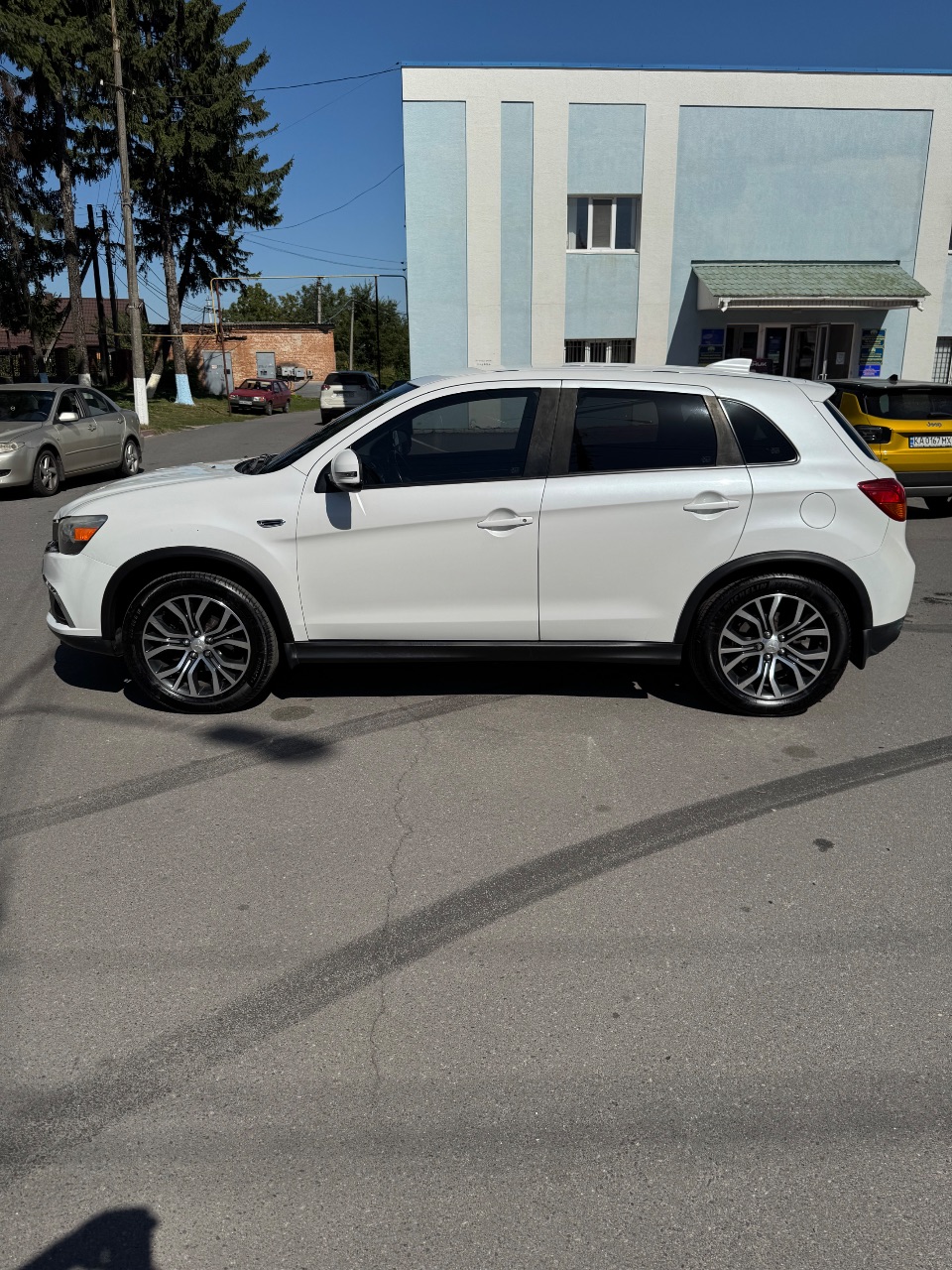 Mitsubishi Outlander Sport - фото 7