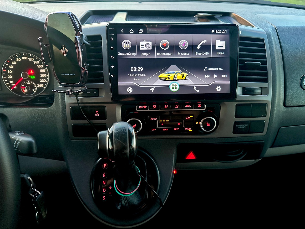 Volkswagen Caravelle - фото 35