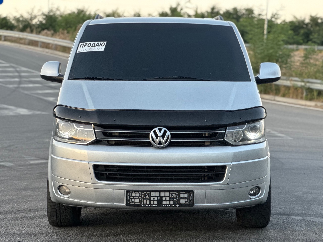Volkswagen Caravelle - фото 2
