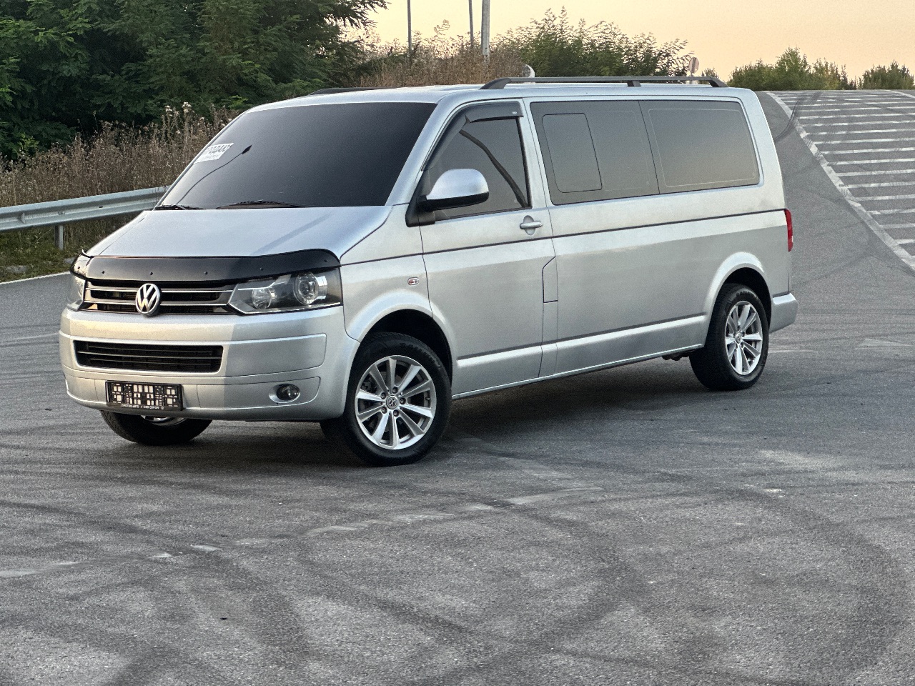 Volkswagen Caravelle - фото 17