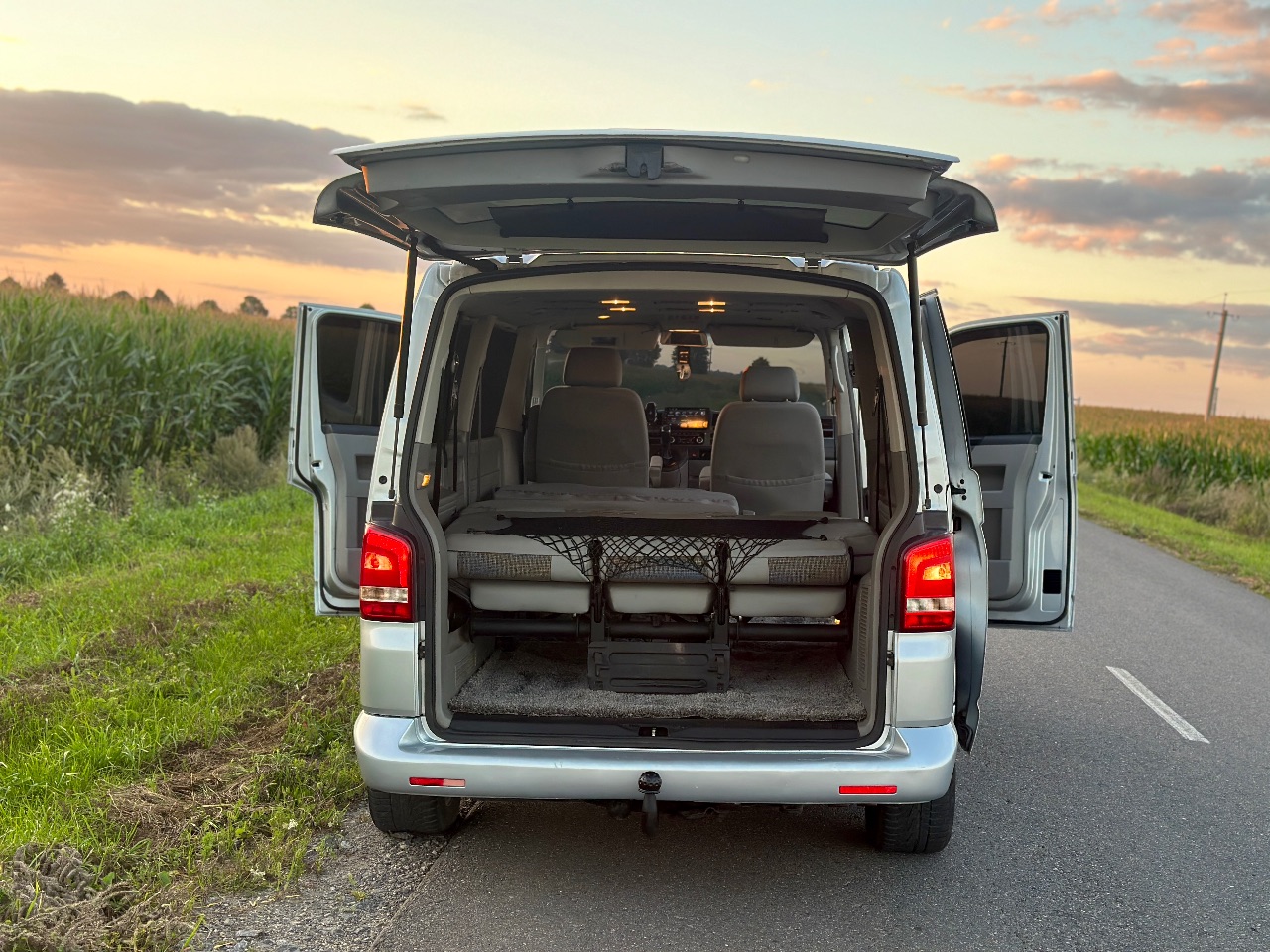 Volkswagen Caravelle - фото 27