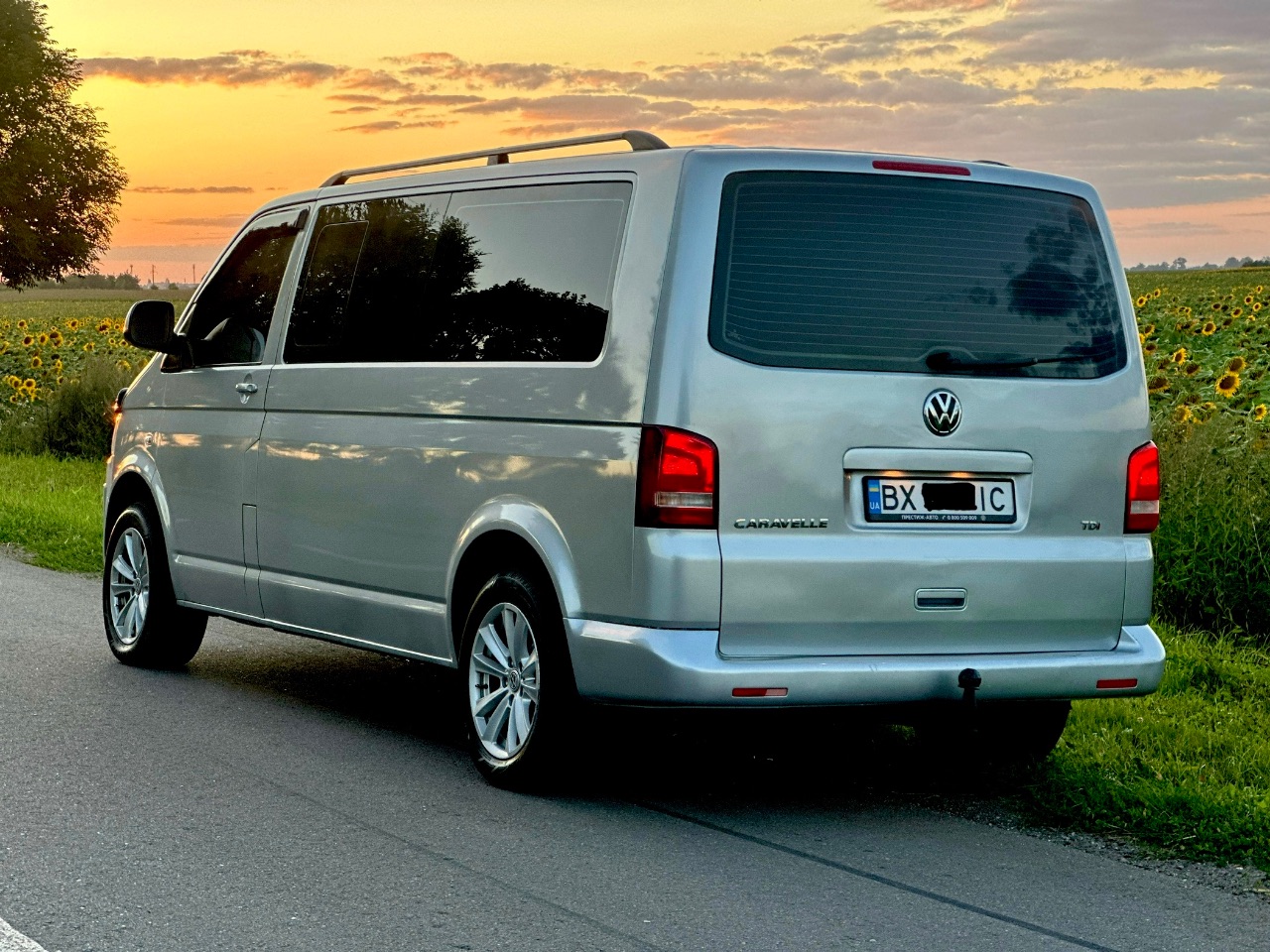 Volkswagen Caravelle - фото 33