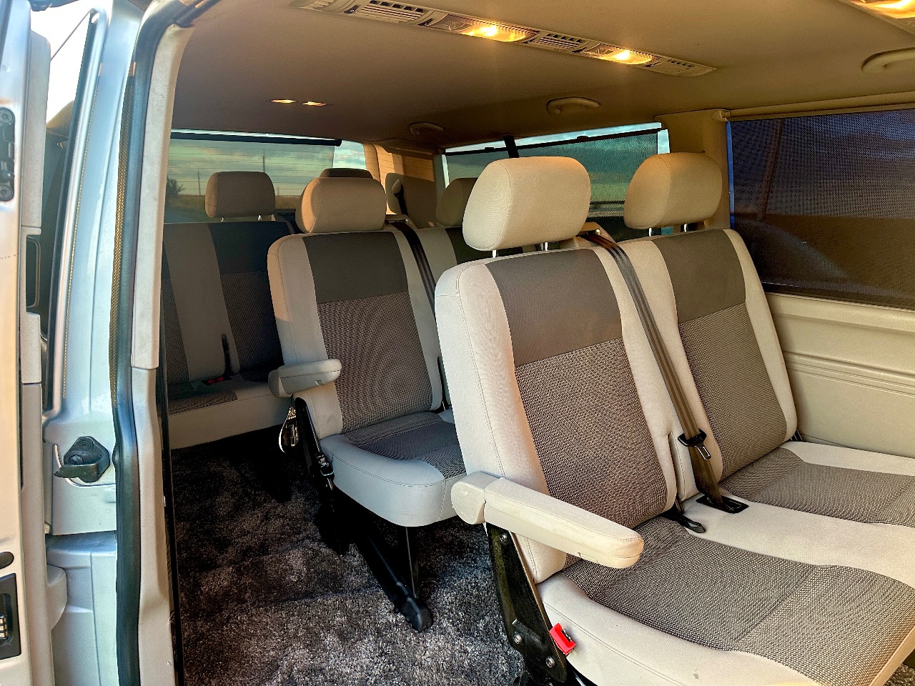 Volkswagen Caravelle - фото 38