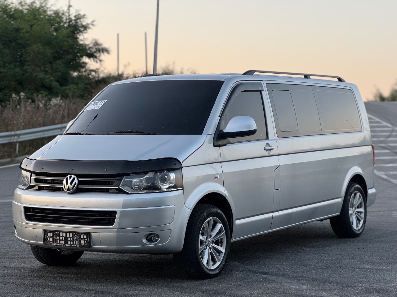 Volkswagen Caravelle - фото 1