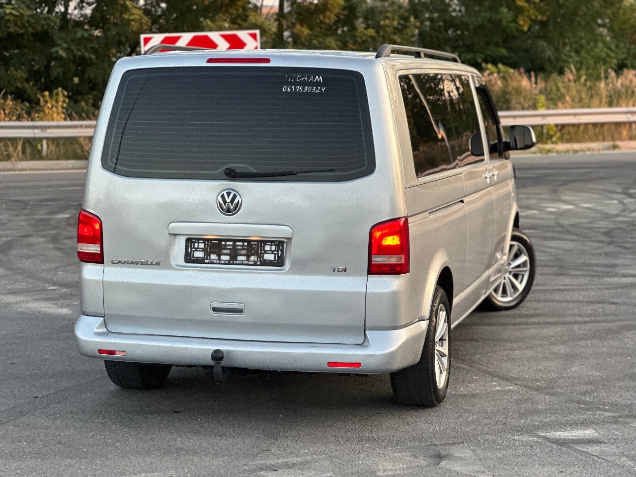 Volkswagen Caravelle - фото 21