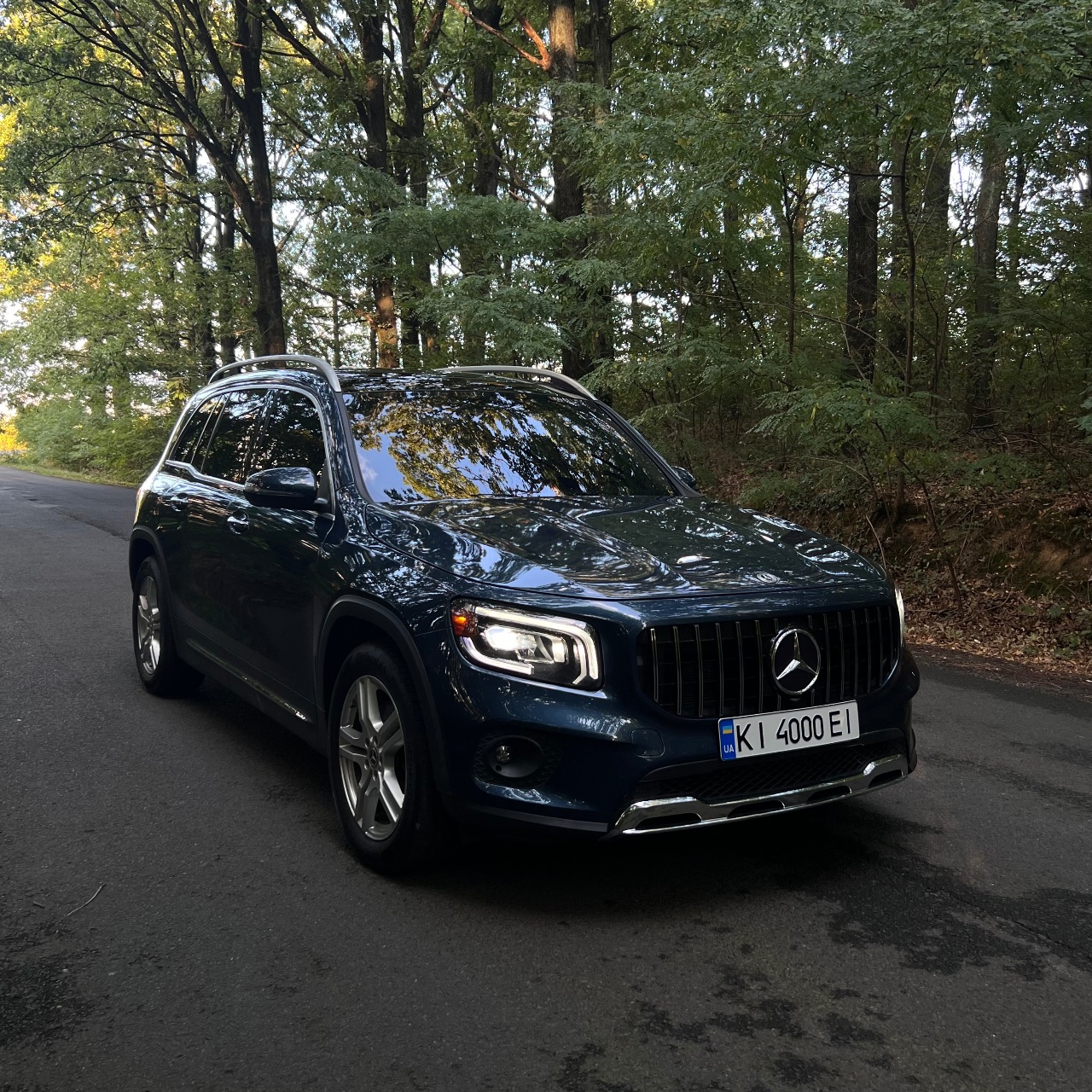 Mercedes-Benz GLB - фото 1