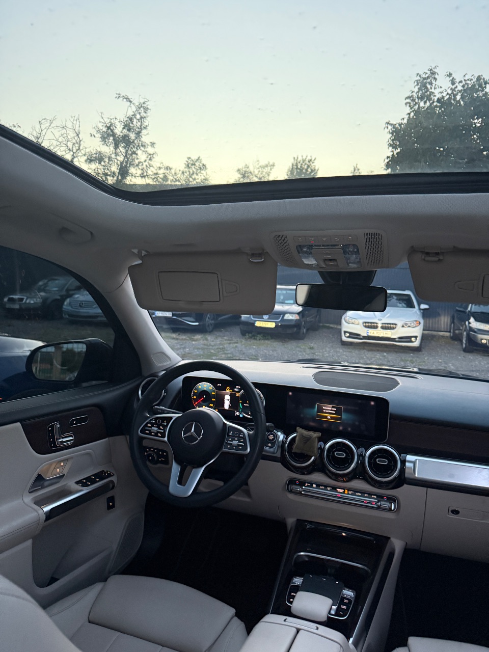 Mercedes-Benz GLB - фото 14