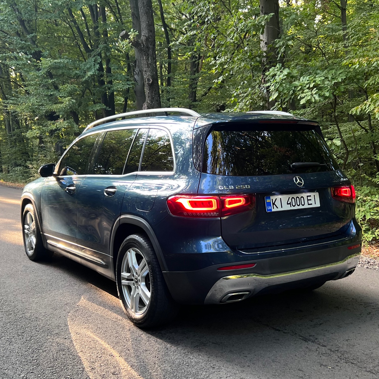 Mercedes-Benz GLB - фото 10