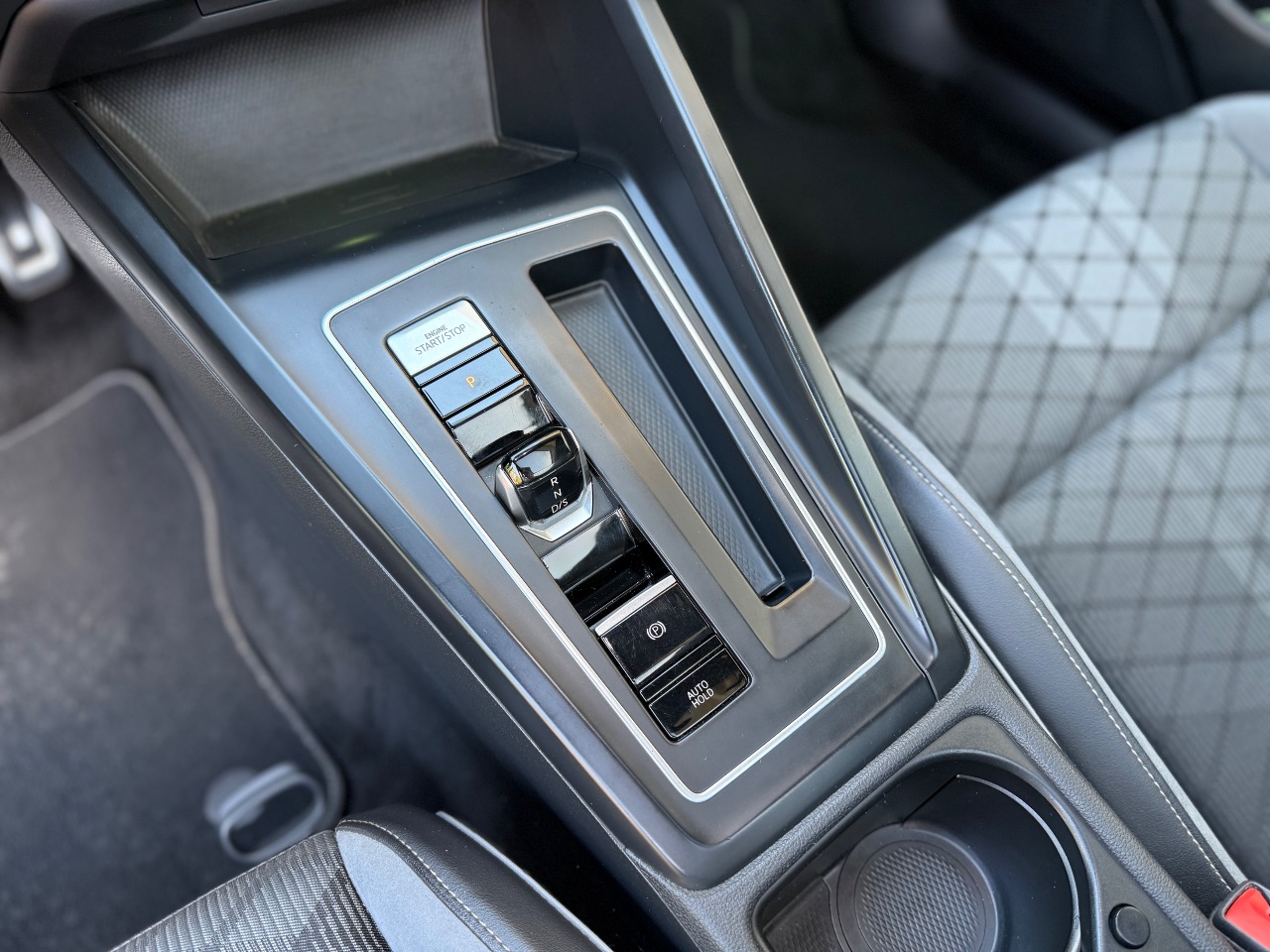 Volkswagen Golf - фото 14