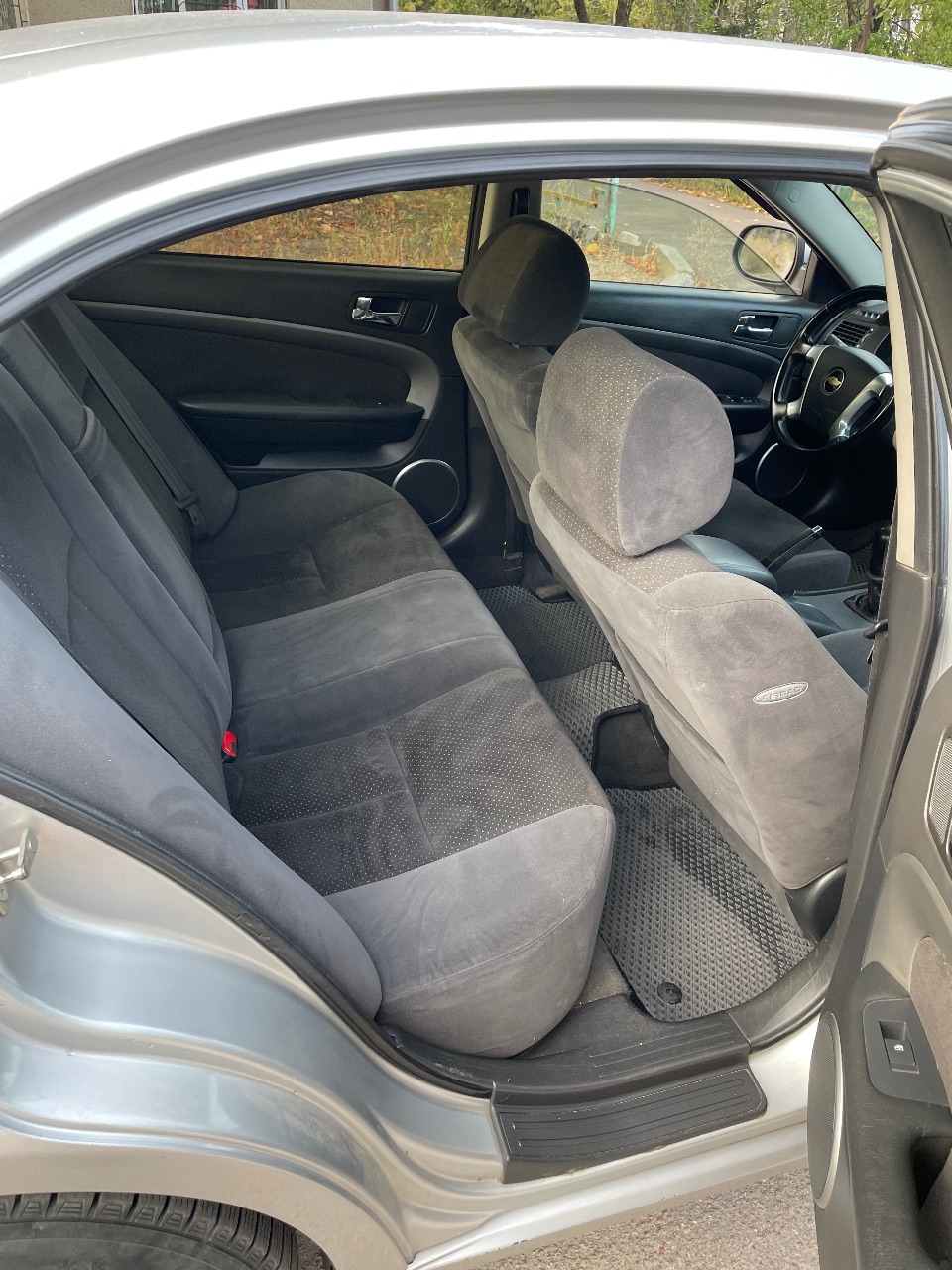 Chevrolet Epica - фото 17