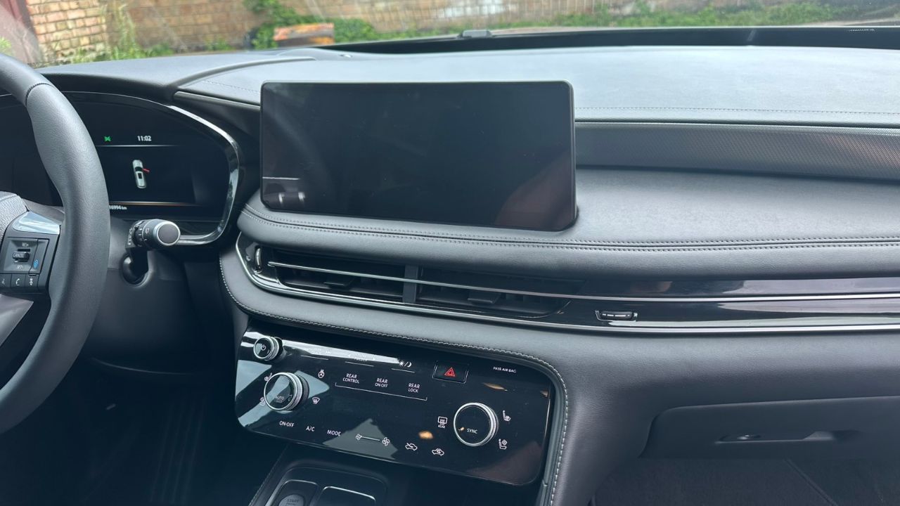 Infiniti QX60 - фото 7