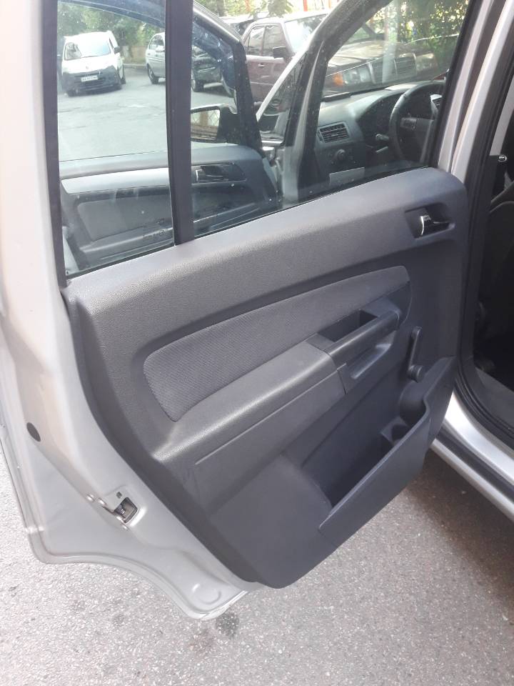 Opel Zafira - фото 25