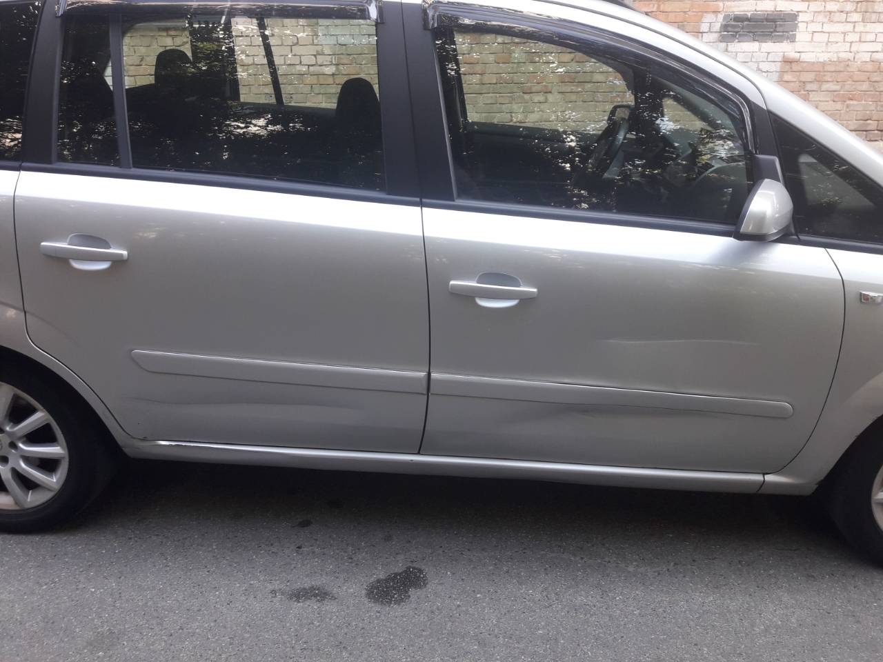 Opel Zafira - фото 4