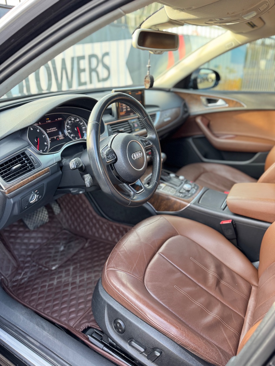 Audi A6 - фото 7