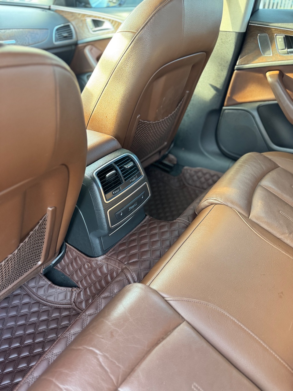 Audi A6 - фото 9