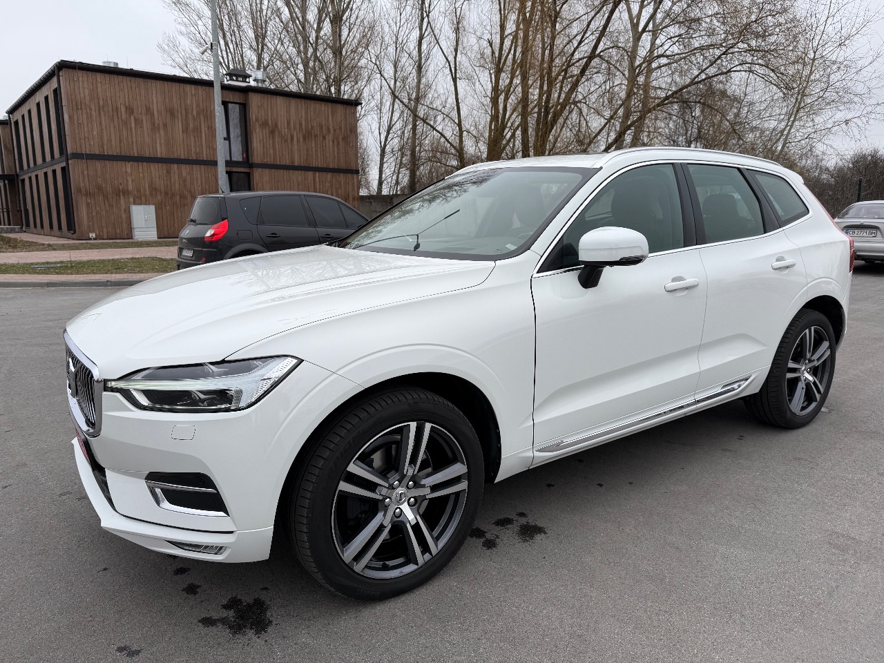 Volvo XC60 - фото 19