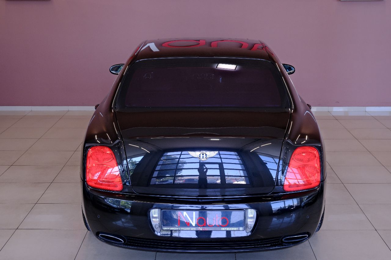Bentley Continental Flying Spur - фото 6