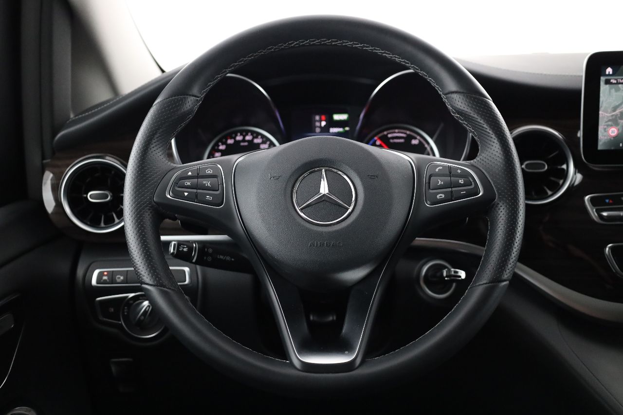 Mercedes-Benz EQV - фото 17