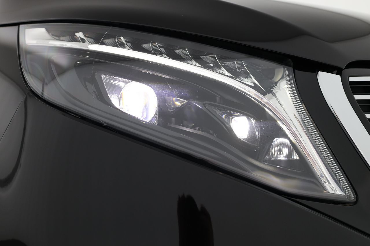 Mercedes-Benz EQV - фото 9