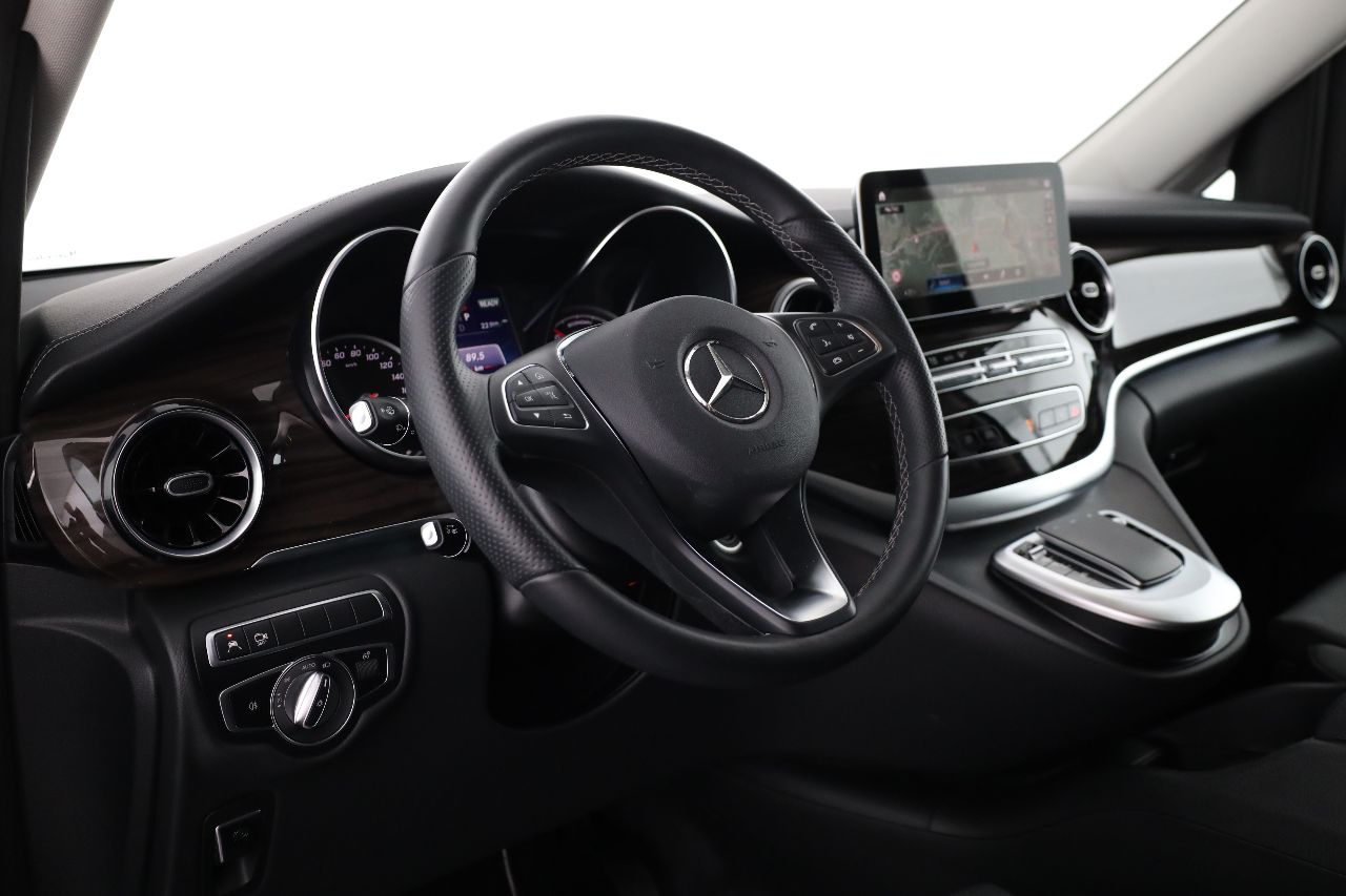 Mercedes-Benz EQV - фото 13